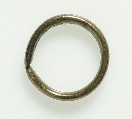 Lotuko finger ring