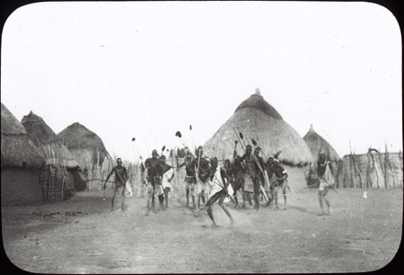 Shilluk men dancing