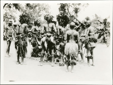 Zande binza (witchdoctor) initiation