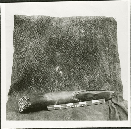 Zande barkcloth and beater (museum photo)