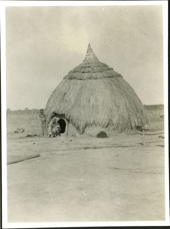 Nuer hut