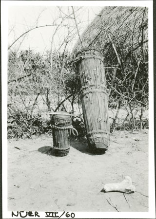 Nuer drums