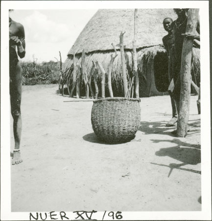 Nuer granary basket