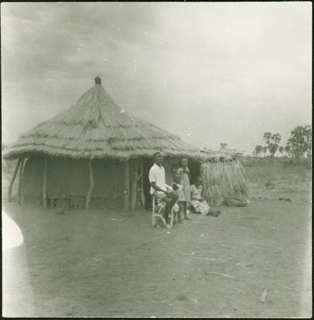 Mandari family group in homestead