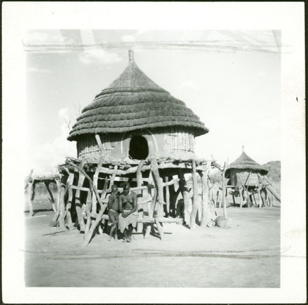 Mandari courting hut