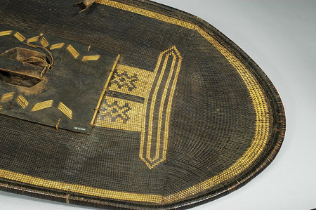 Zande shield