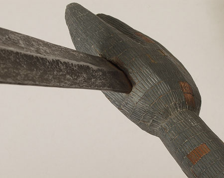 Acholi axe