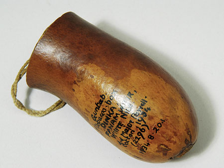 Dinka tobacco flask