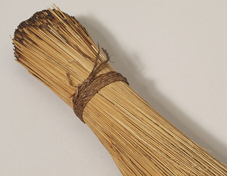 Anuak broom