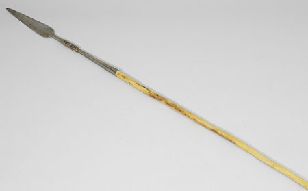 Dinka Tuich spear