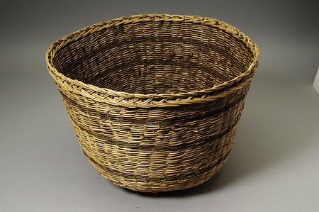 Dinka Tuich basket