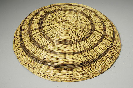 Dinka Tuich basket lid