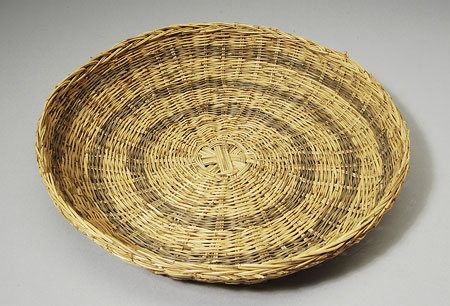 Dinka Tuich basket lid