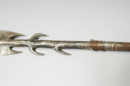 Dinka Tuich spear