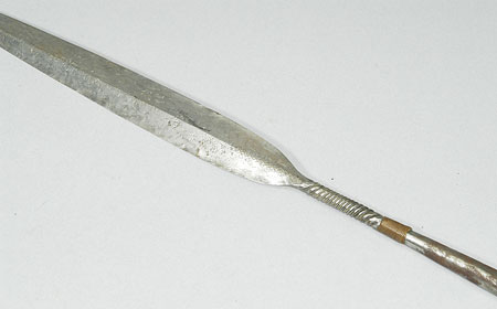 Dinka Tuich spear