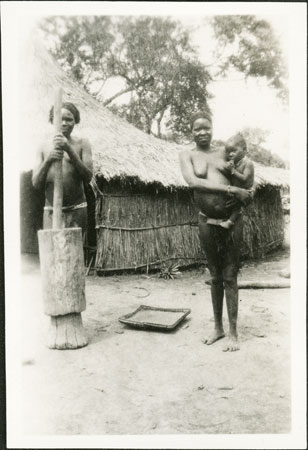 Zande domestic scene