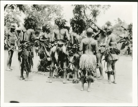 Zande binza (witchdoctor) initiation