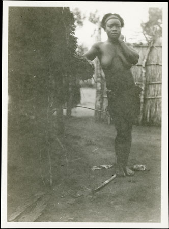 Portrait of a Zande woman