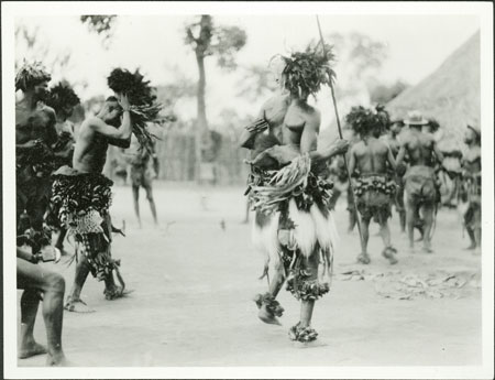 Zande abinza (witchdoctors) dancing