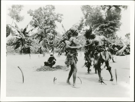 Zande abinza (witchdoctors) at initiation