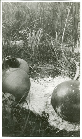 Zande pot making