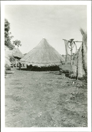 Anuak hut