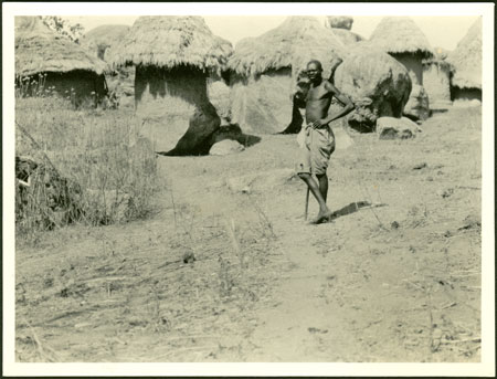 Aka village on Jebel Sillok