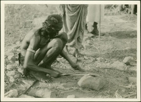 Ingessana smith polishing spear