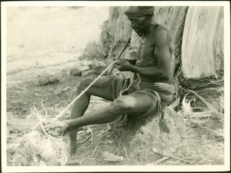 Ingessana string making