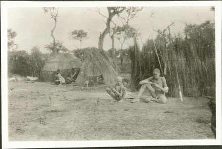 Nuer cattle camp 