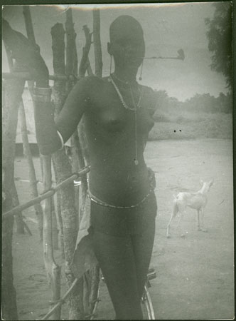 Mandari woman