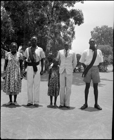 Mandari colonial employees