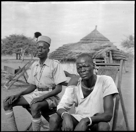 Soldier and man in Mandari