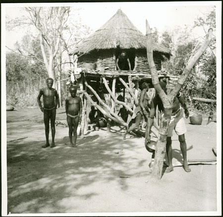 Mandari homestead shrine