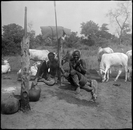 Mandari couple in cattle camp