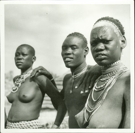 Portrait of Mandari youth and girls