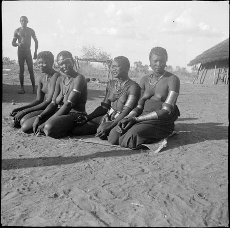 Mandari women wearing arm rings