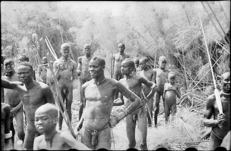 Nuer men at hippo hunt