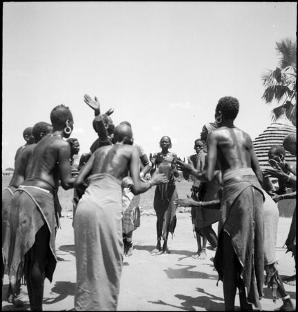 Rek Dinka women's dance