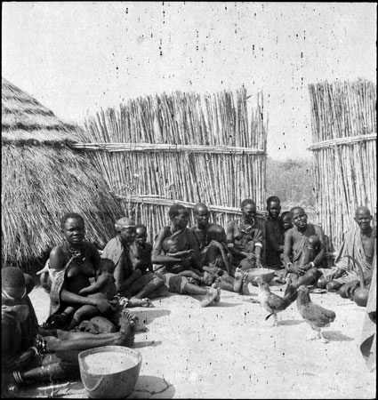 ?Anuak women in homestead