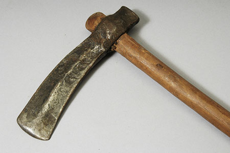 Acholi axe