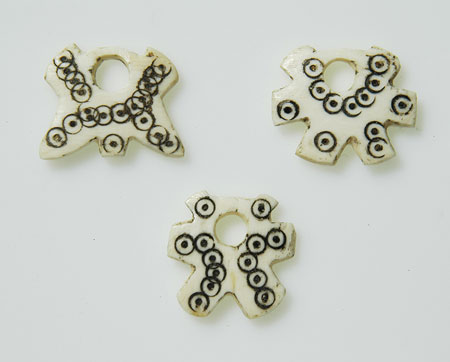 Dinka Tuich earring