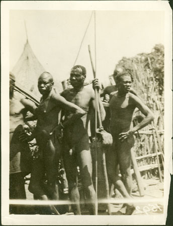 Bari men with parrying shield